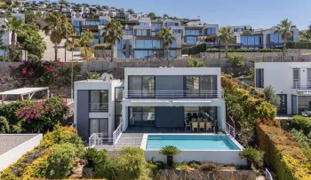 Bodrum'da Panoramik Deniz Manzaralı Yalıkavak Aile Evi
